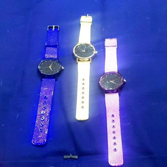 Set of 3 Unisex wristwatches - Picture 3 of 12